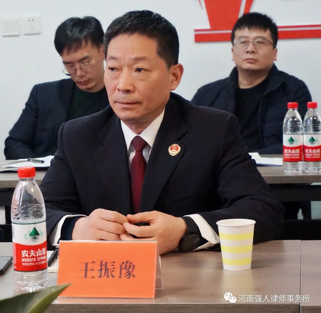 登门纳谏、强化监督|源汇区检察院深入河南强人律师事务所召开“政法队伍教育整顿”征求意见座谈会(图7)
